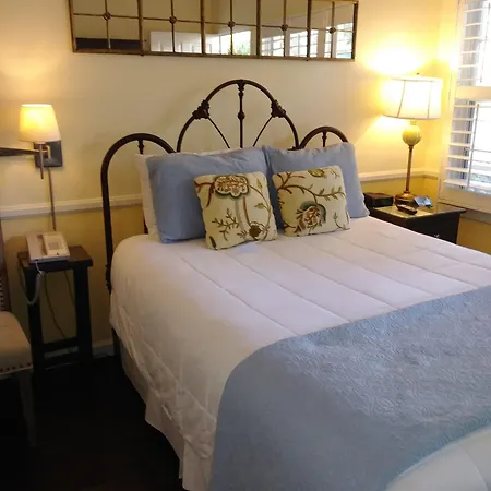 Apple Farm Hotel 3*