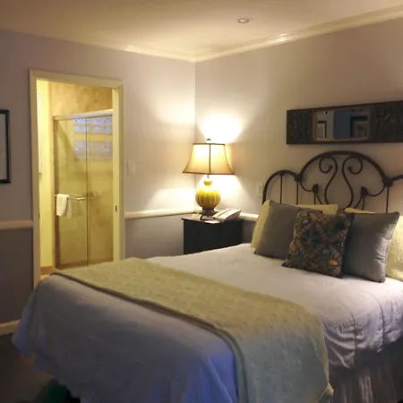 Apple Farm Hotel 3*