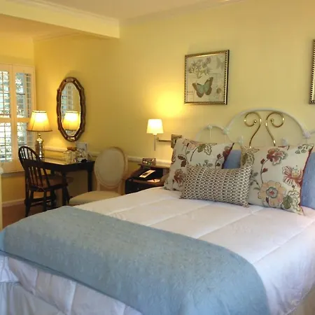 Apple Farm Hotel 3*