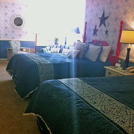 Apple Farm 3*