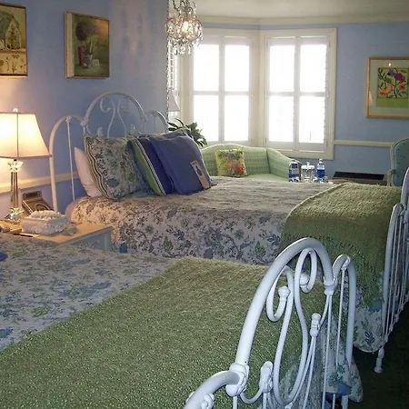 Apple Farm Hotel 3*