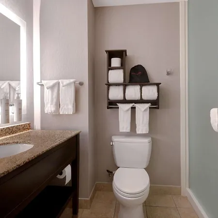 Hampton & 3* San Luis Obispo