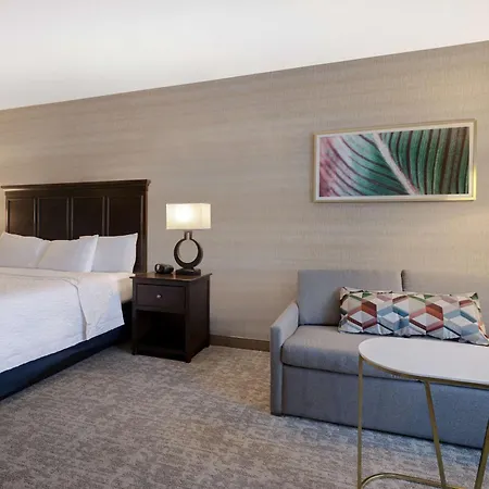 Hotel Hampton &