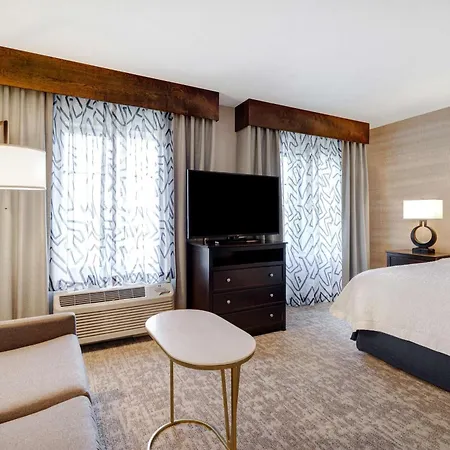 Hotel Hampton & 3*