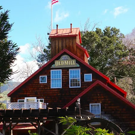 Hotel Apple Farm 3*