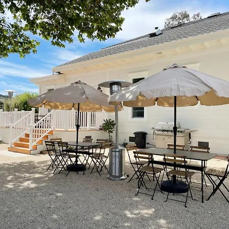 Holiday home Luxury Hot Tub Wine Country Victorian Near Slo