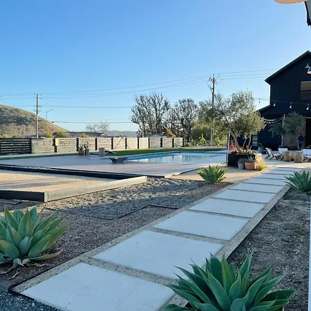 Private Pool & Hot Tub Retreat Near Downtown Slo *
