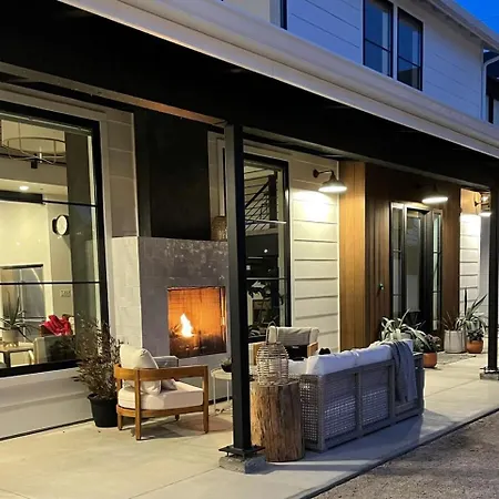 Holiday home Private Pool & Hot Tub Retreat Near Downtown Slo *
