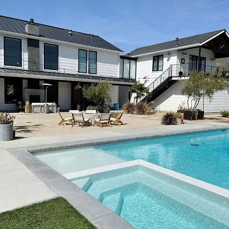 Private Pool & Hot Tub Retreat Near Downtown Slo
