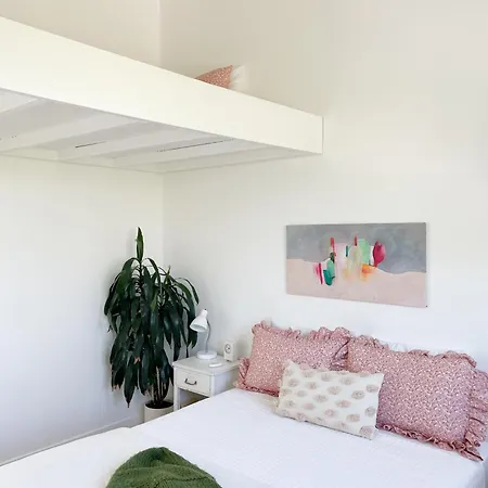 Private Pool & Hot Tub Retreat Near Downtown Slo *