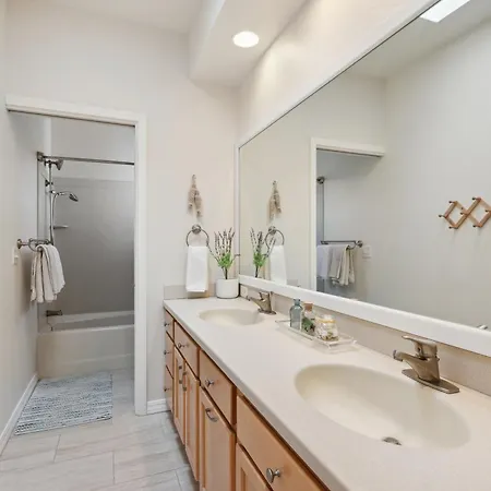 Holiday home Serene Retreat In The Heart Of Slo *