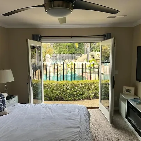 Homestay Oasis Private Entry Suite, Pool, Jacuzzi And San Luis Obispo