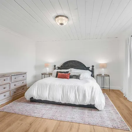 Sleeps 11 Wine Trail Fire Pit Bocce & Trampoline * San Luis Obispo