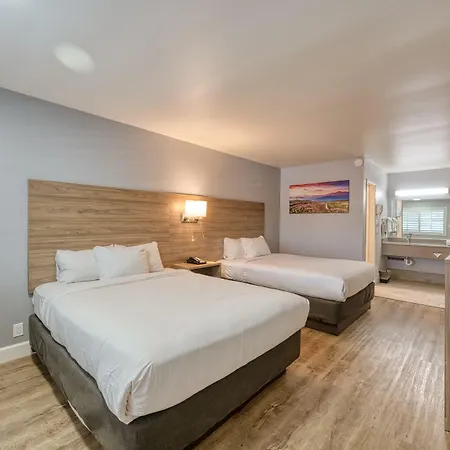 Vagabond Hotel 2*