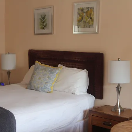 Inn Peach Tree 2*