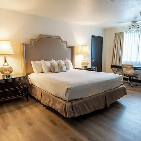 Hotel Sands & 3*