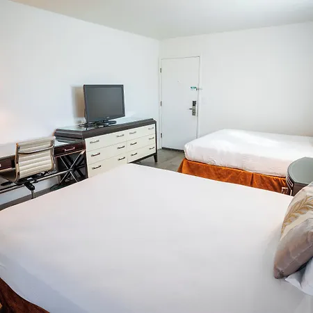 Hotel Sands & 3*
