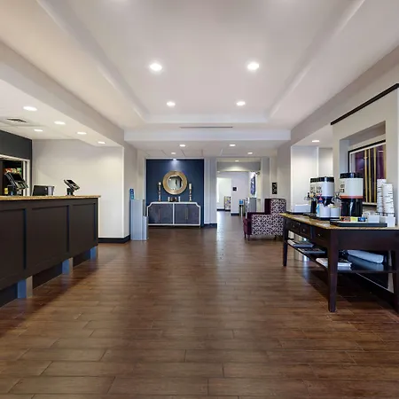Hampton & 3* San Luis Obispo
