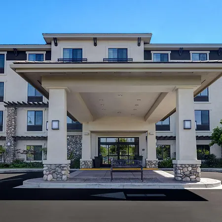 Hotel Hampton & 3*