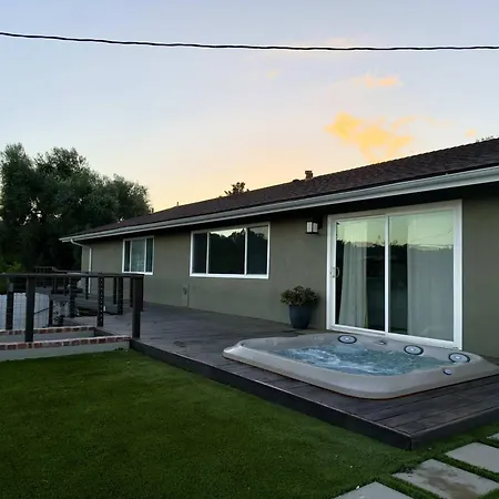 Sleeps 11 Wine Trail Fire Pit Bocce & Trampoline Holiday home San Luis Obispo