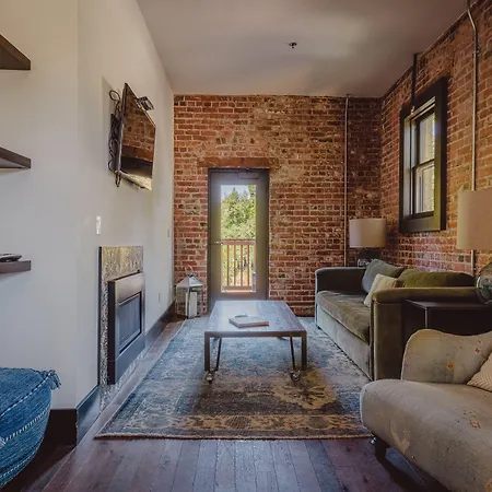 Slo Brew Lofts 4*