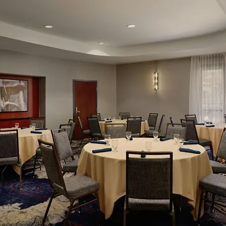 Hotel Courtyard By Marriott 3*