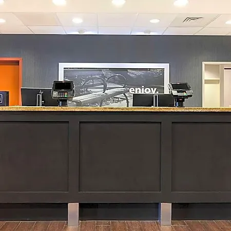 Hampton & 3* San Luis Obispo
