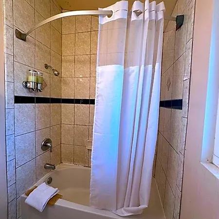Motel Budget 2*