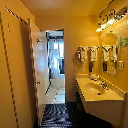 Motel Budget
