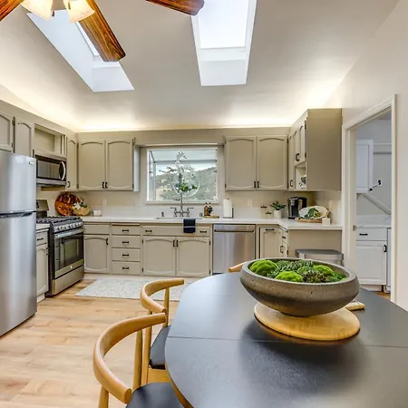 Hike, Work & Play! Slo Home: 2 Mi To Beaches Holiday home San Luis Obispo
