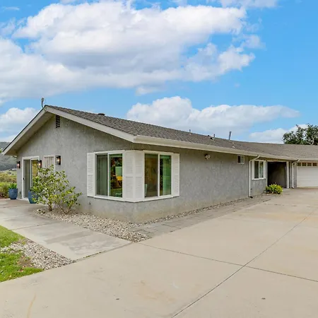 Hike, Work & Play! Slo Home: 2 Mi To Beaches *