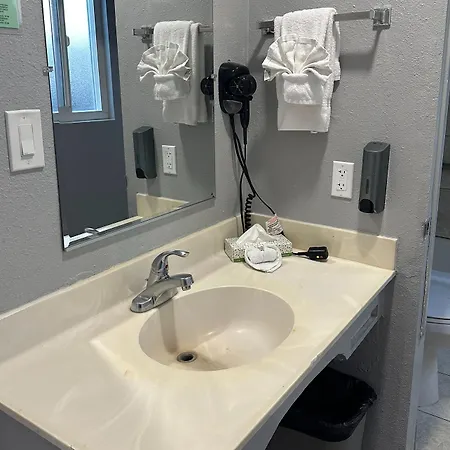 Budget Motel