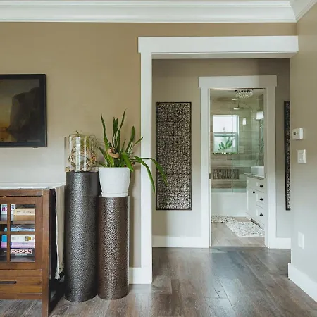 Contemporary Boutique * San Luis Obispo