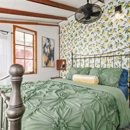 Downtown Slo Victorian Holiday home