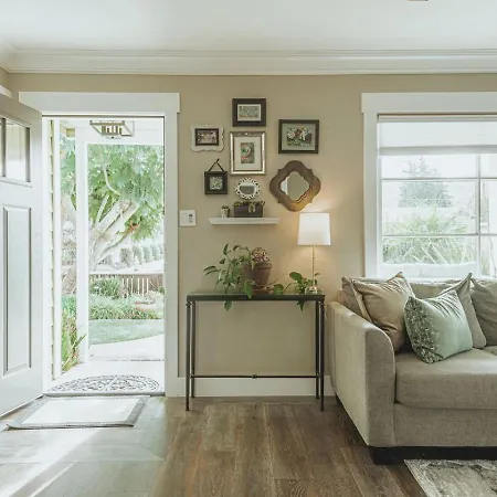 Contemporary Boutique Holiday home San Luis Obispo