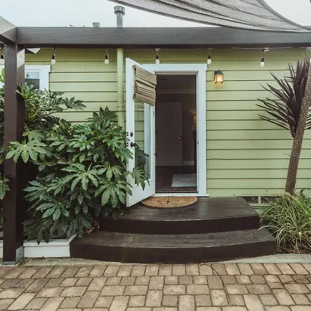 Contemporary Boutique Holiday home *