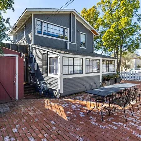 Holiday home Downtown Slo Victorian *