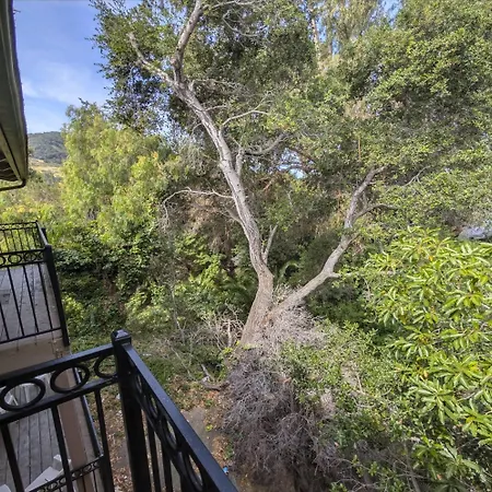 Olive Tree & Suites, A Howard Johnson By Wyndham 3*