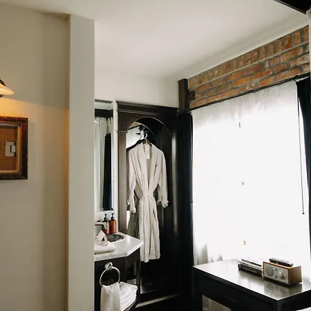 Hotel Granada & Bistro 4*