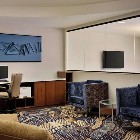 Courtyard By Marriott Hotel