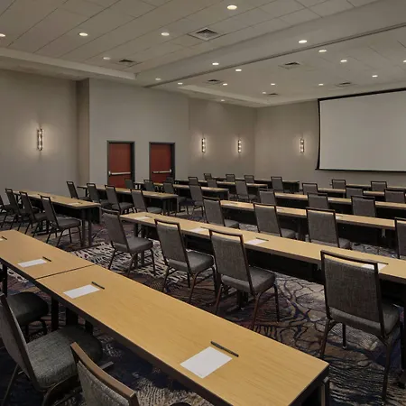 Courtyard By Marriott Hotel