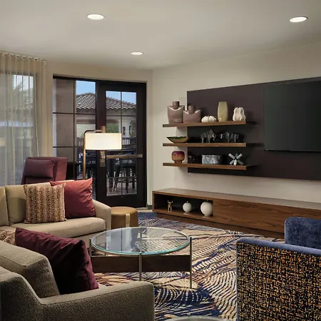 Courtyard By Marriott Hotel