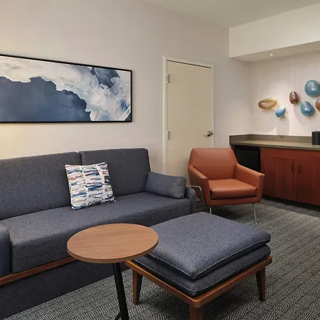 Hotel Courtyard By Marriott
