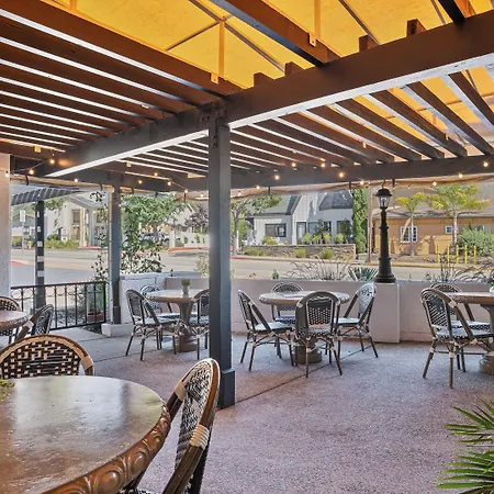 Sands & 3* San Luis Obispo
