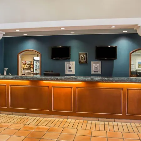 Quality Downtown Hotel