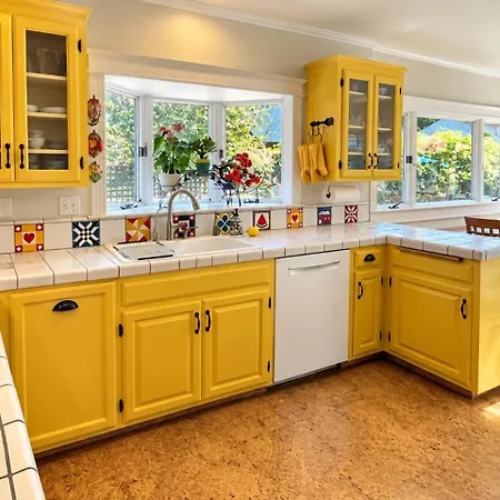 Charming Slo Retreat *