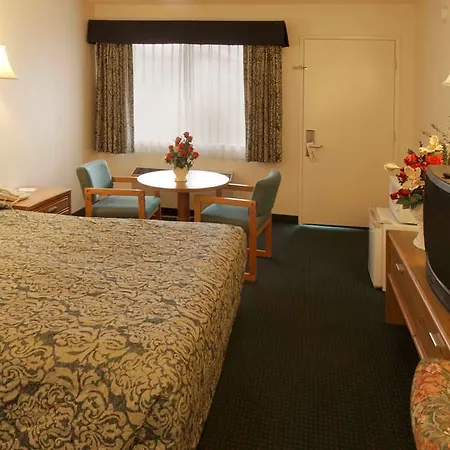 Downtown Slo - Motel