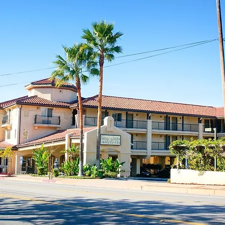 Hotel Lamplighter &