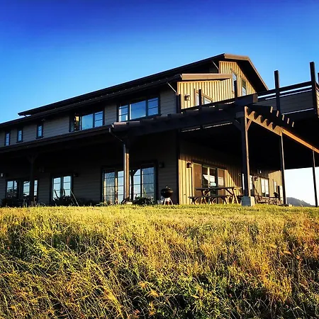 Luxury Mountaintop Ranch