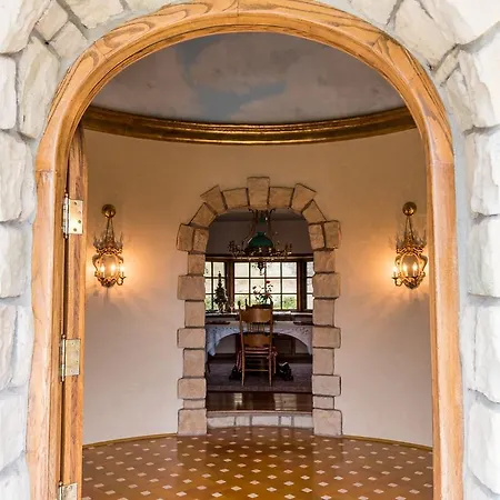 Villa Castle Noland